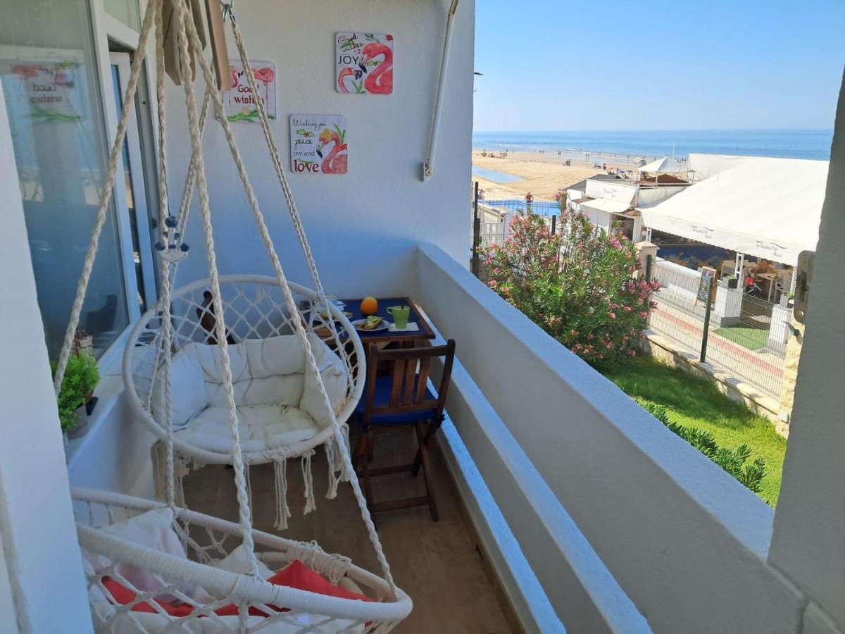 108 Flamesol Apartment *